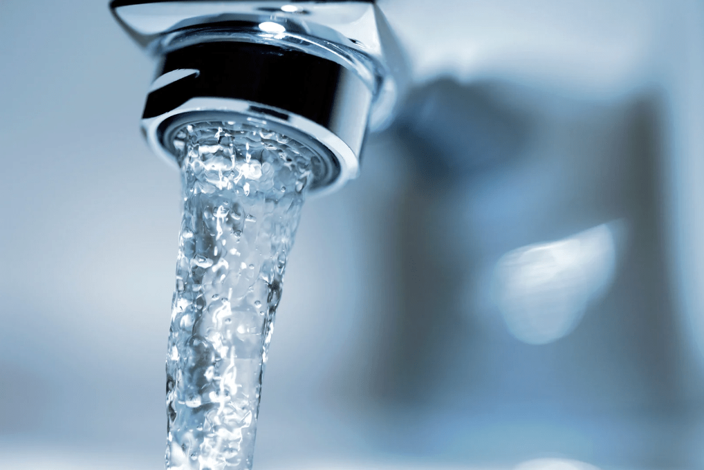 Domowe uzdatnianie wody – czy to konieczność?